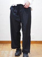 画像1: ATON UTILITY PANTS / HAND DYE NYLON/black (1)