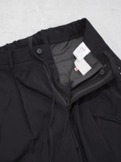 画像8:  YOKO SAKAMOTO  / DOUBLE PLEATED TROUSERS / SUSTAINABLE & RECYCLE / POLYESTER GABARDINE (8)