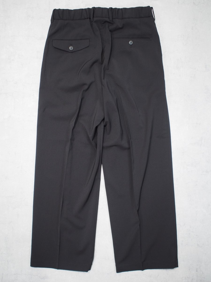 画像3:  YOKO SAKAMOTO  / DOUBLE PLEATED TROUSERS / SUSTAINABLE & RECYCLE / POLYESTER GABARDINE (3)