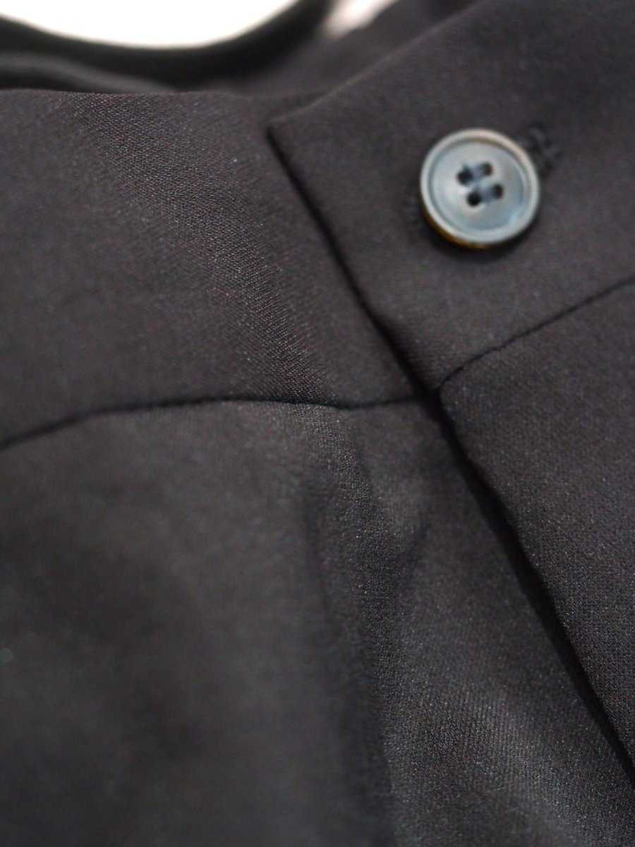 画像10:  YOKO SAKAMOTO  / DOUBLE PLEATED TROUSERS / SUSTAINABLE & RECYCLE / POLYESTER GABARDINE (10)