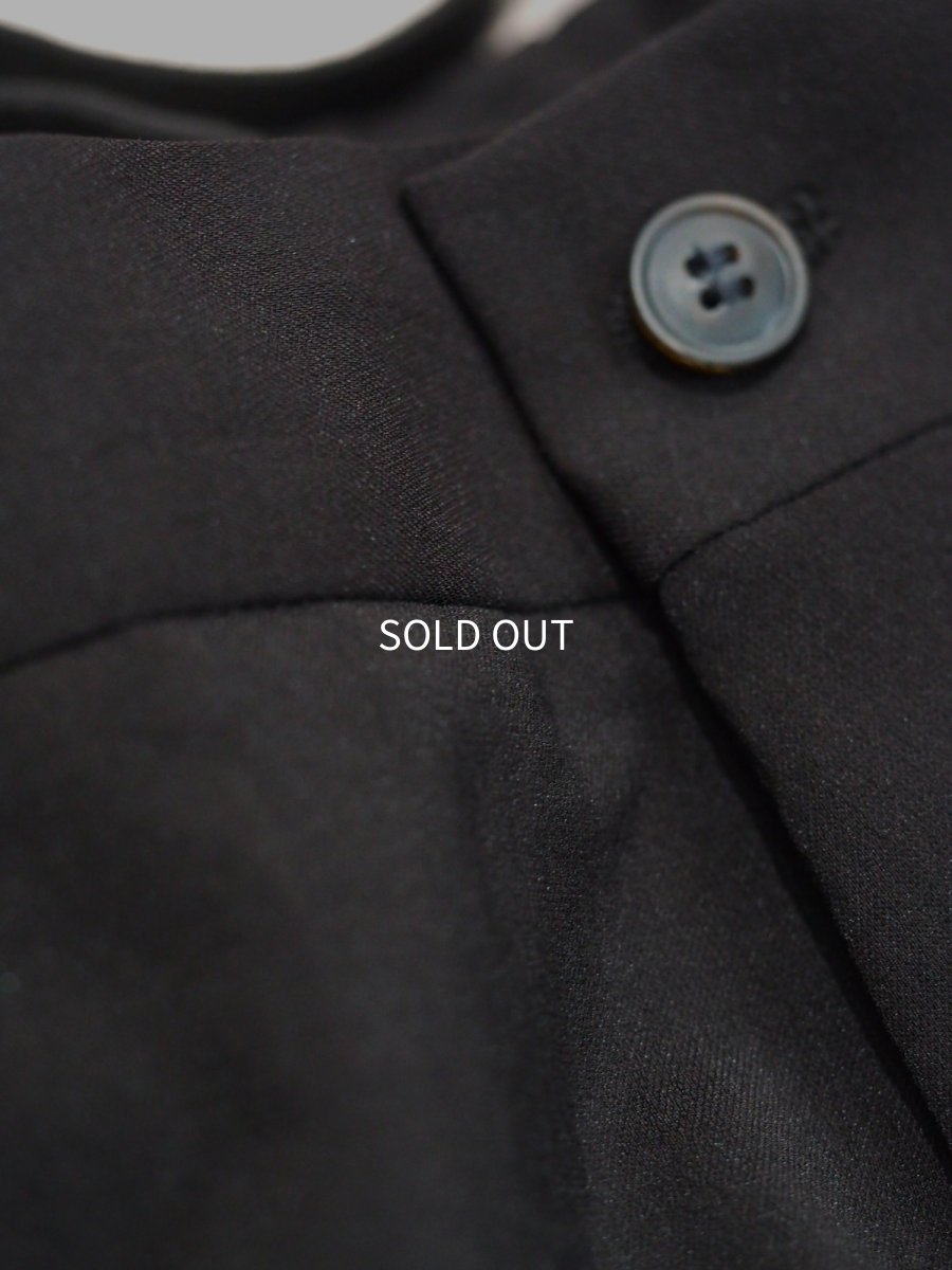 画像10:  YOKO SAKAMOTO  / DOUBLE PLEATED TROUSERS / SUSTAINABLE & RECYCLE / POLYESTER GABARDINE (10)