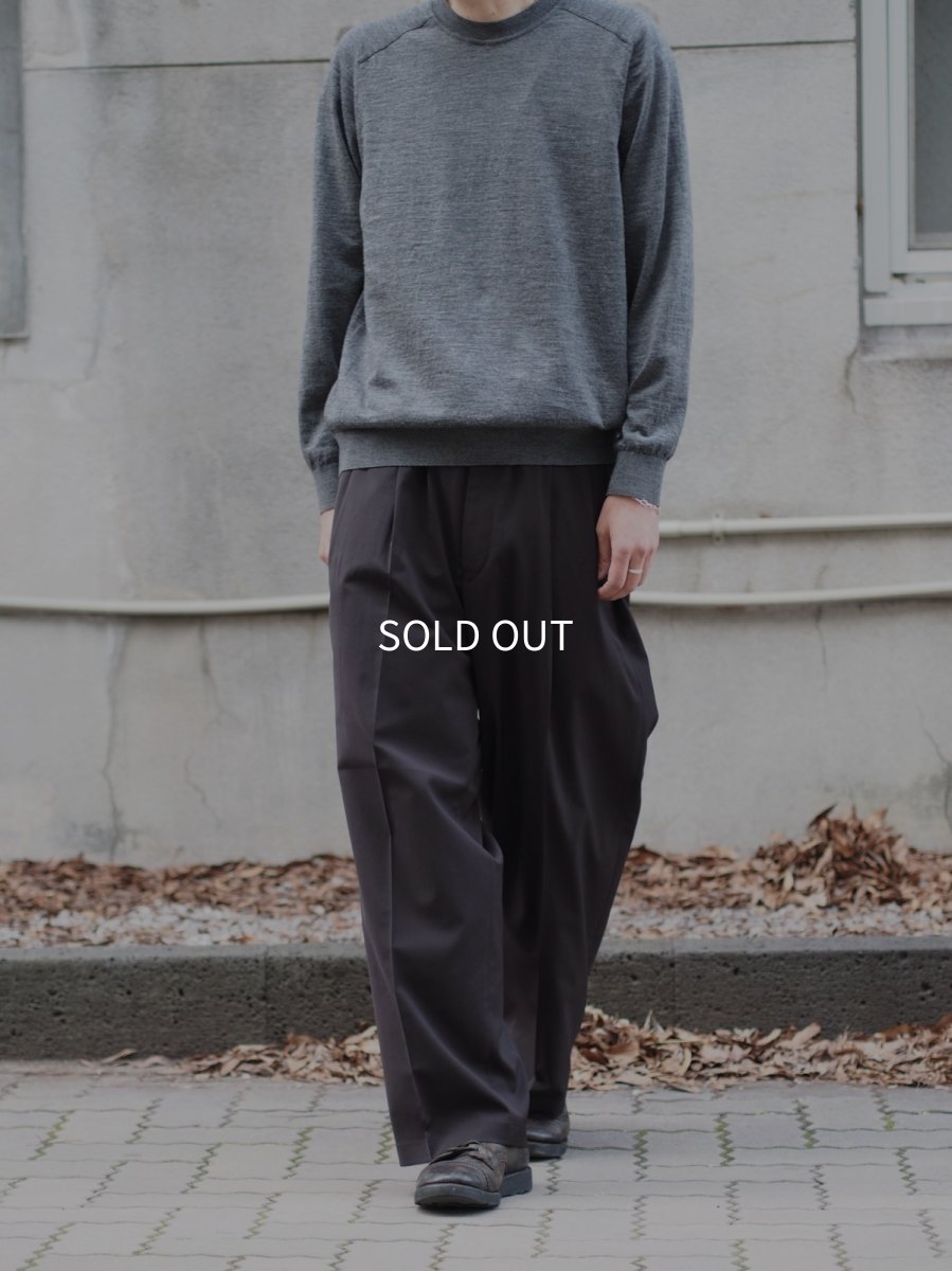 画像2:  YOKO SAKAMOTO  / DOUBLE PLEATED TROUSERS / SUSTAINABLE & RECYCLE / POLYESTER GABARDINE (2)