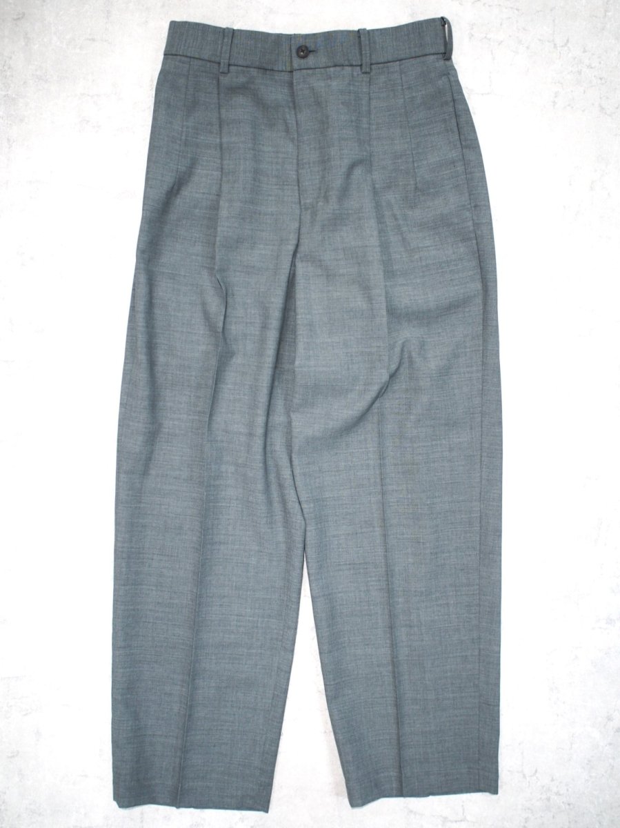 画像1: ATON TWO TUCKED EASY PANTS  / TWIST WOOL GAUZE (1)